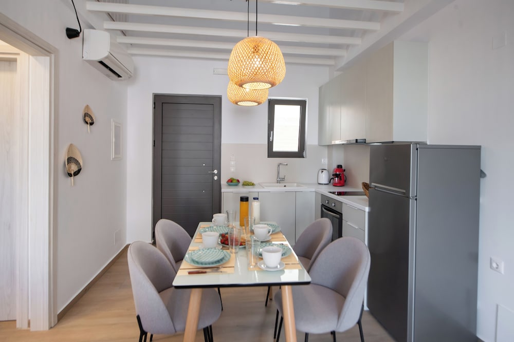 Deluxe Duplex, 2 Bedrooms, Non Smoking, 2 Bathrooms photo 2