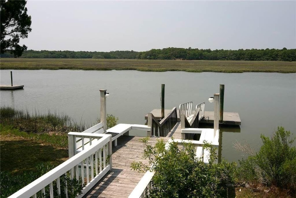 House, Multiple Beds (Shrimpers Cove) photo 2