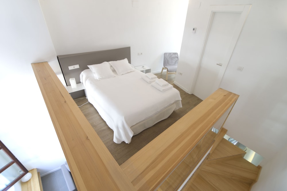 Standard Apartment, 1 Bedroom, Ground Floor photo 3