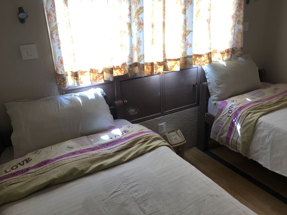 Basic Double or Twin Room, Mountain View, Mountainside photo 2