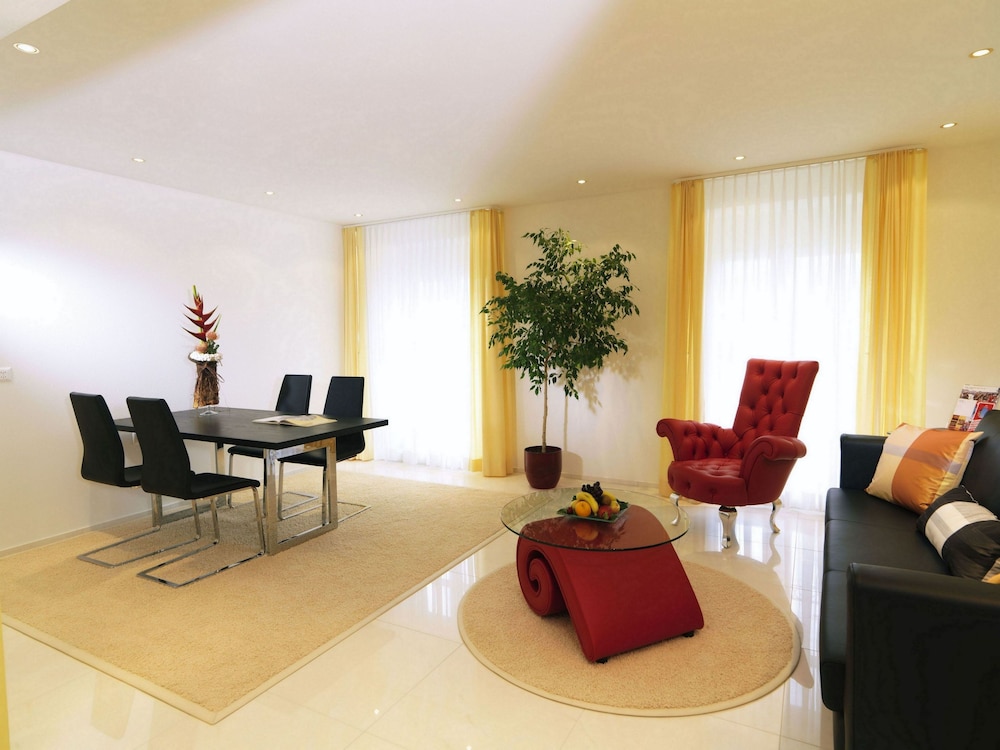 Exclusive Suite, 1 King Bed with Sofa bed, Kitchenette - Photo 28