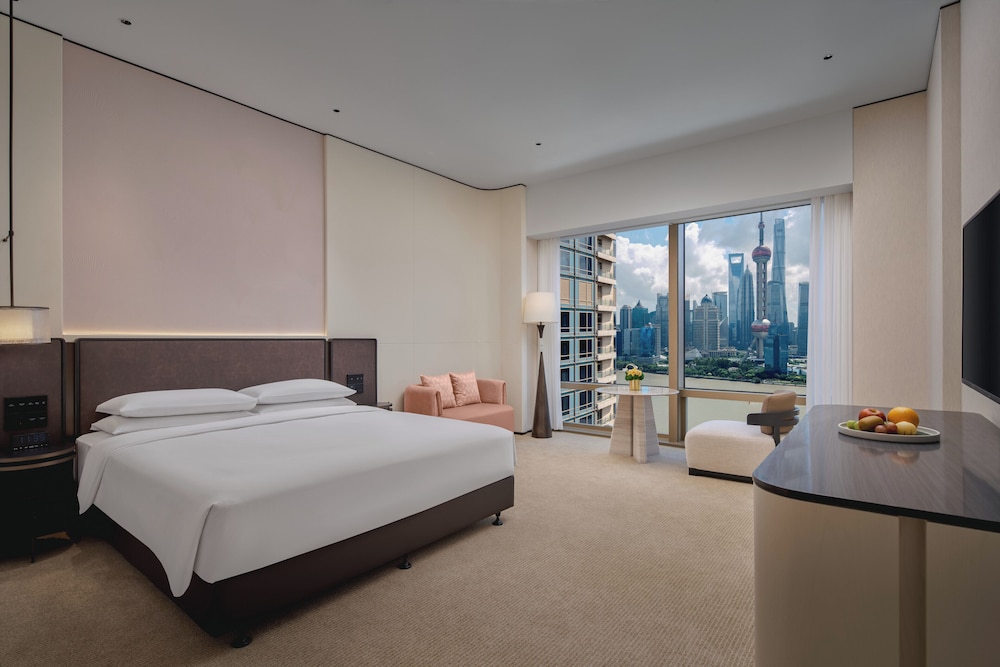 Pearl Tower River View King photo 1