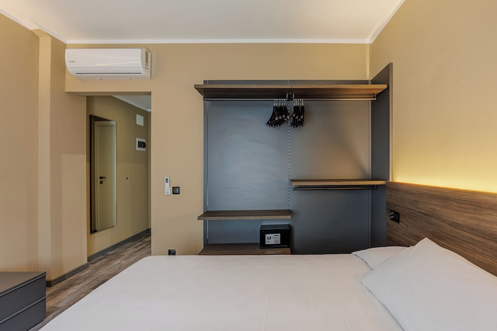 Comfort Triple Room photo 3