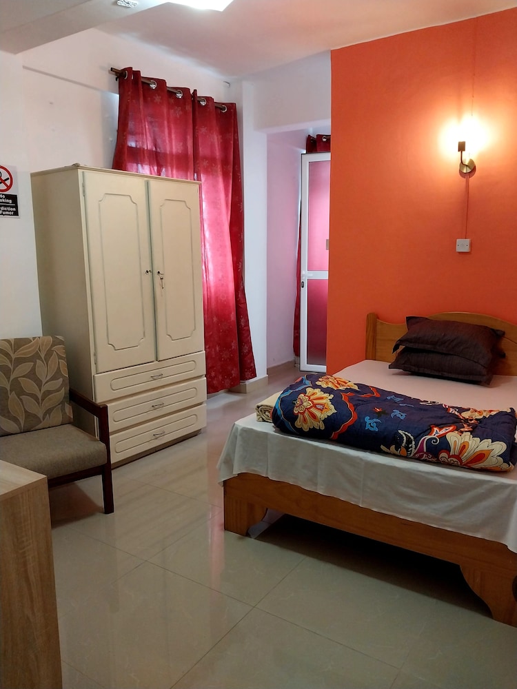 Economy Double Room, 1 Double Bed, City View photo 3