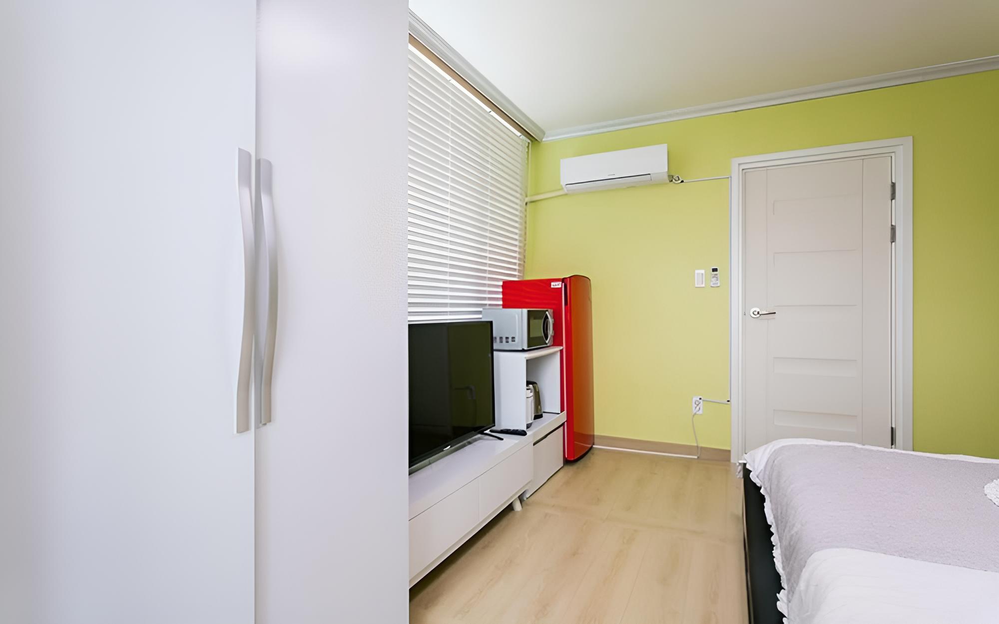 Room (Couple 1 Room) photo 3