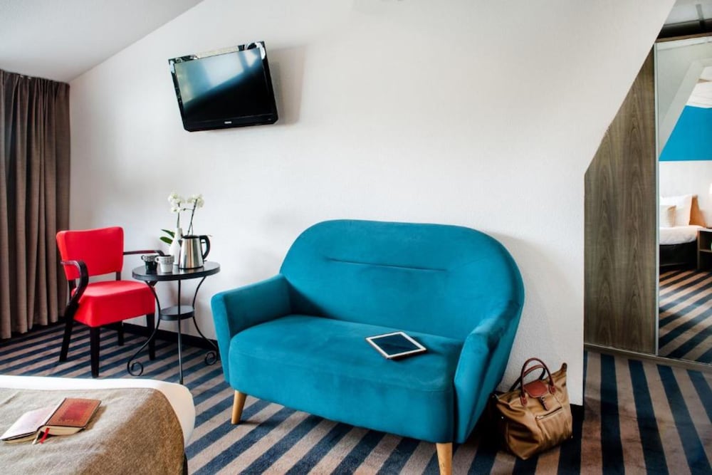 Suite - Photo 3