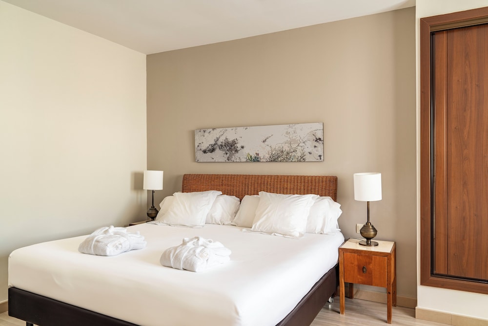 Suite, 2 Bedrooms (4 Adultos + 2 Children)