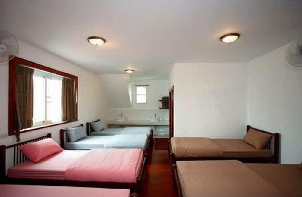 Standard Room With Fan For 7 People