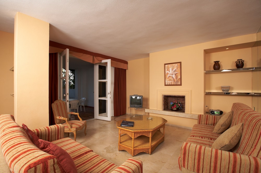 Apartment, 1 Bedroom - Photo 16
