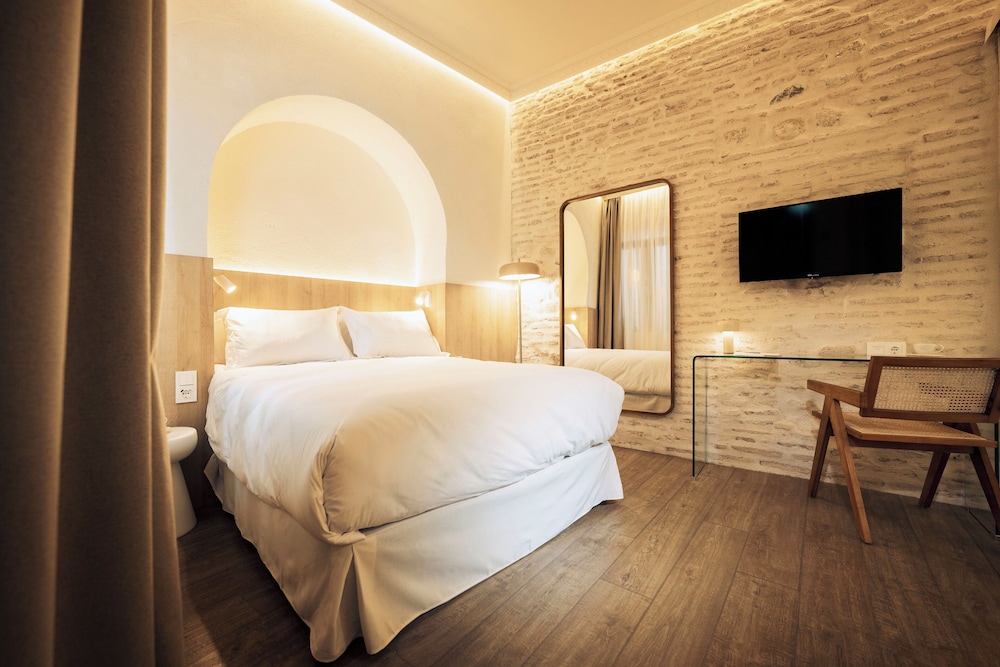 Carmen - Andalusian Patio Economy Double Room