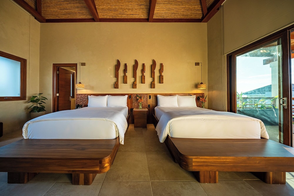 Deluxe Suite, 2 Queen Beds