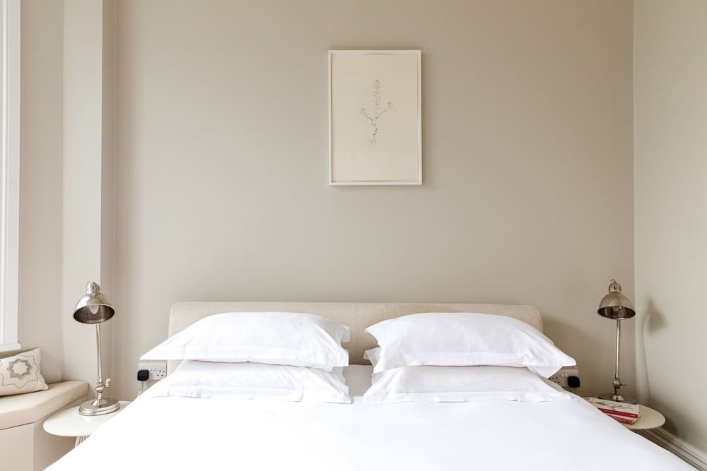 Premium Apartment, 1 King Bed photo 2