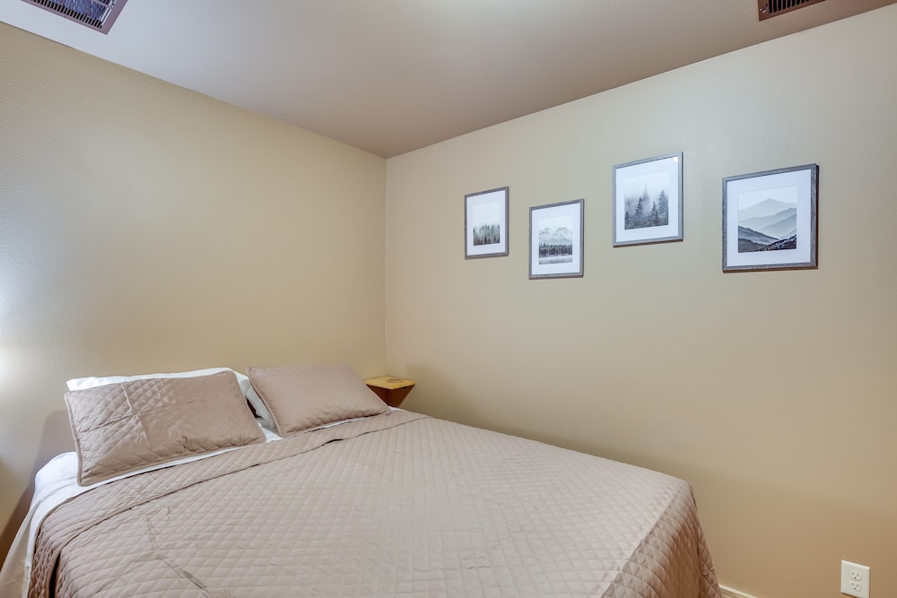 House (6 Bedrooms) photo 2
