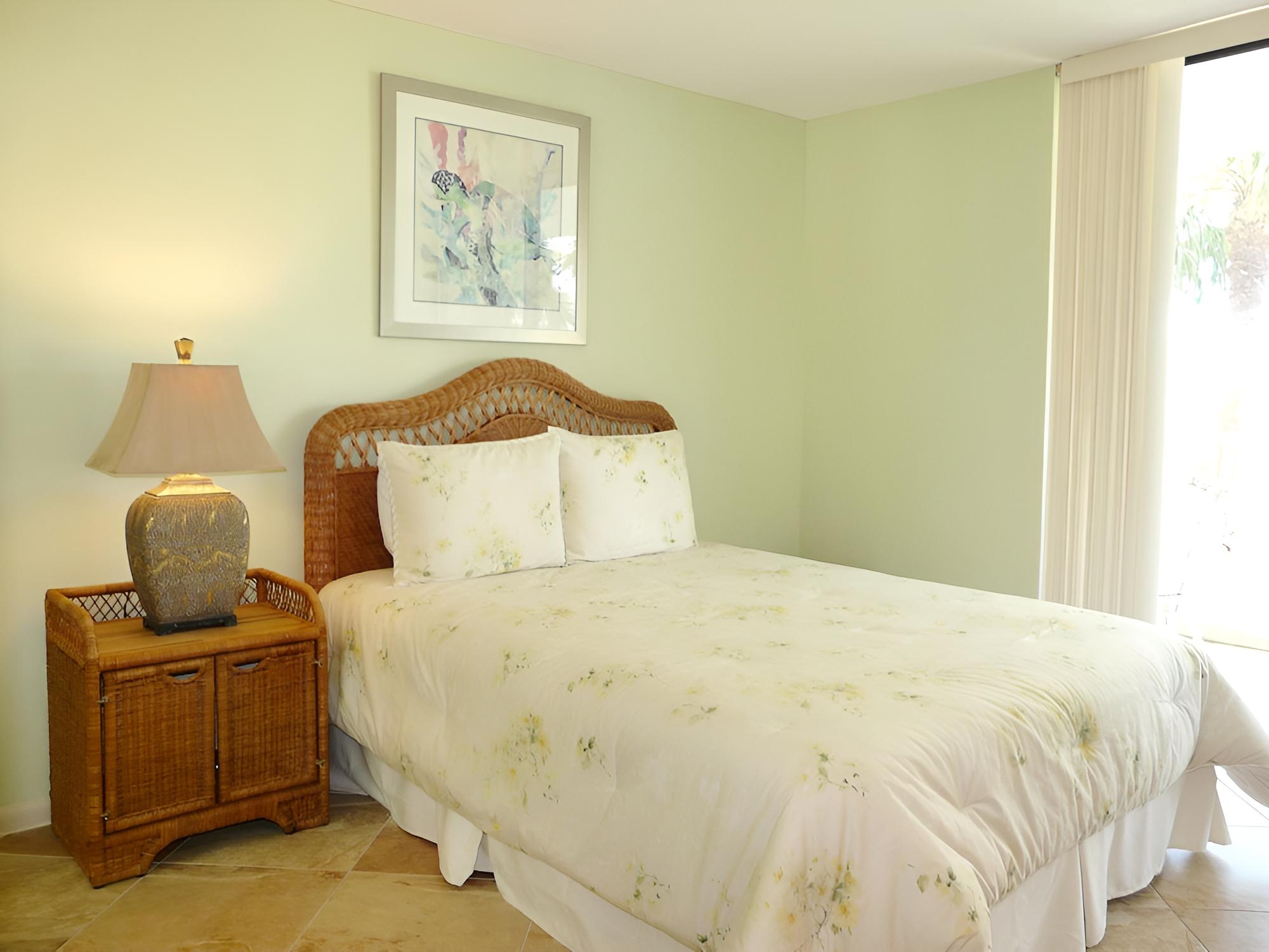 Condo, Multiple Beds (South Seas Tower 3-210)