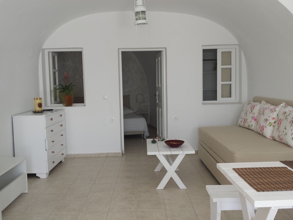 Villa (Thira) - Photo 2