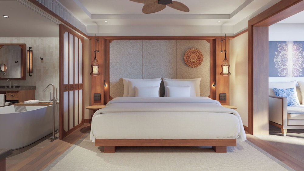Family Concierge Connecting Junior Suite Lagoon Access