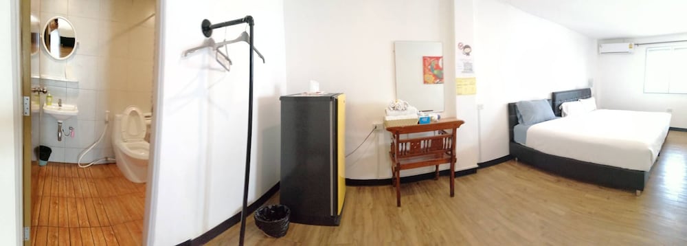 Standard Triple Room, Multiple Beds photo 1