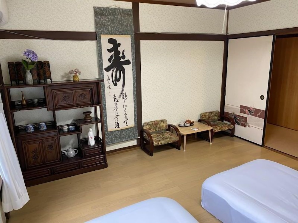Standard Quadruple Room, Shared Bathroom
