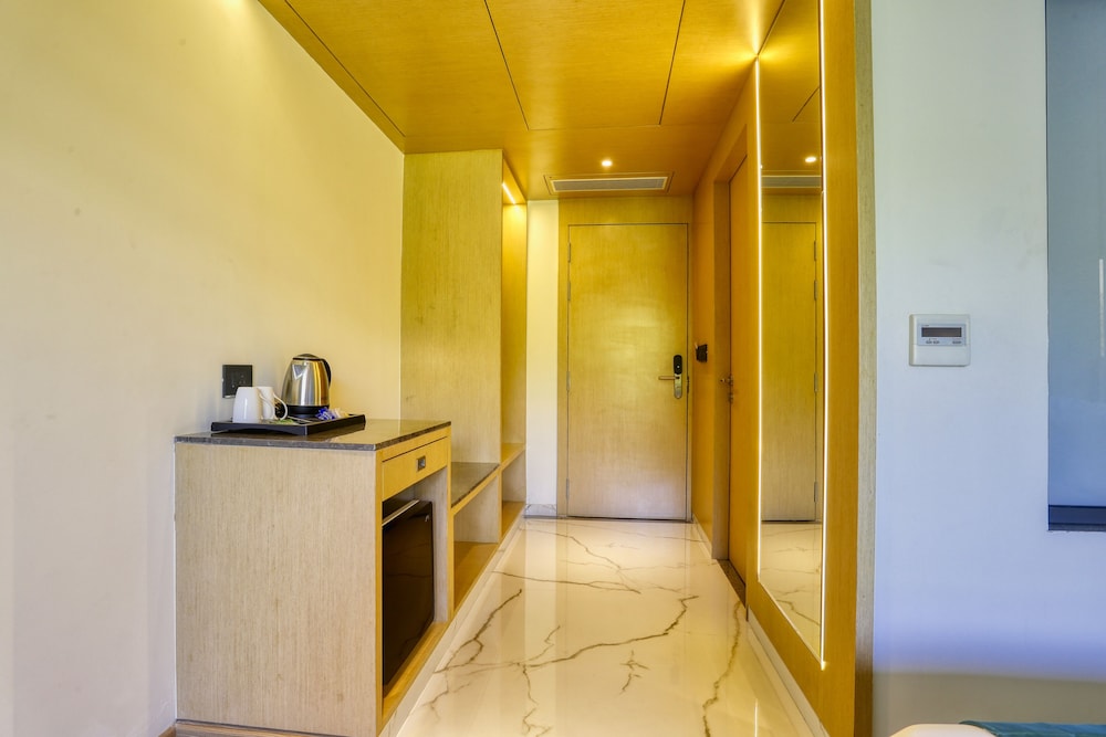 Deluxe Room - Photo 3