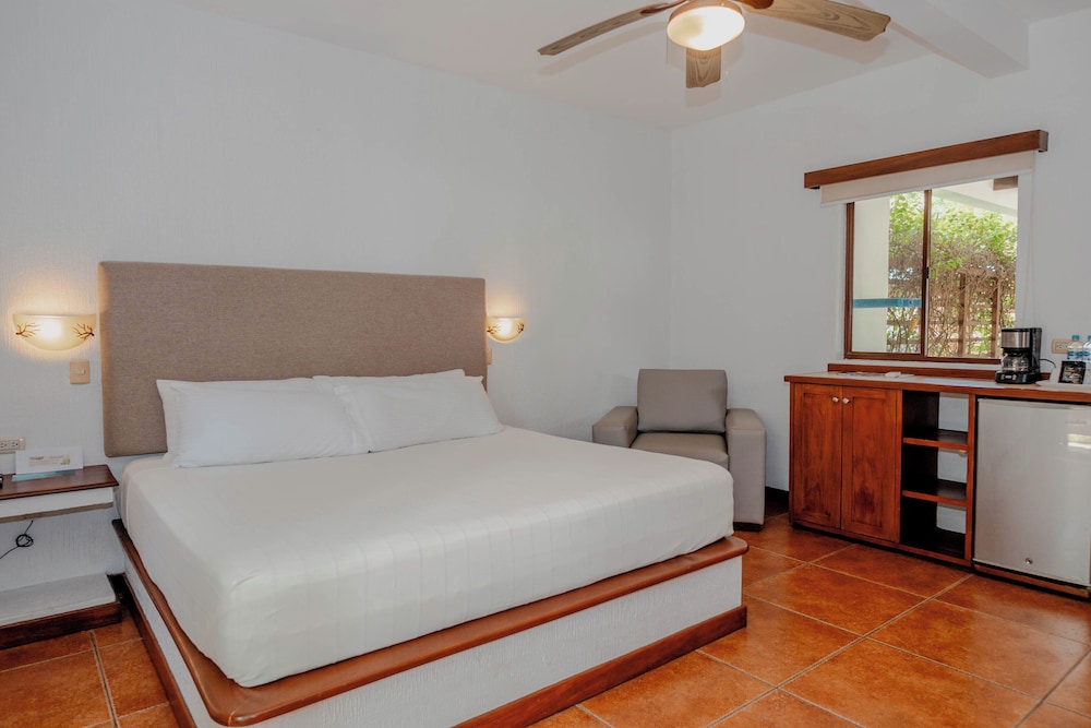 River View King Bed