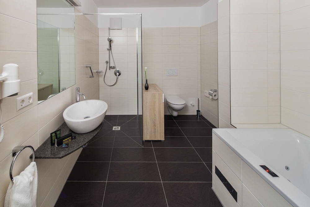 Comfort Junior Suite Single Use photo 2