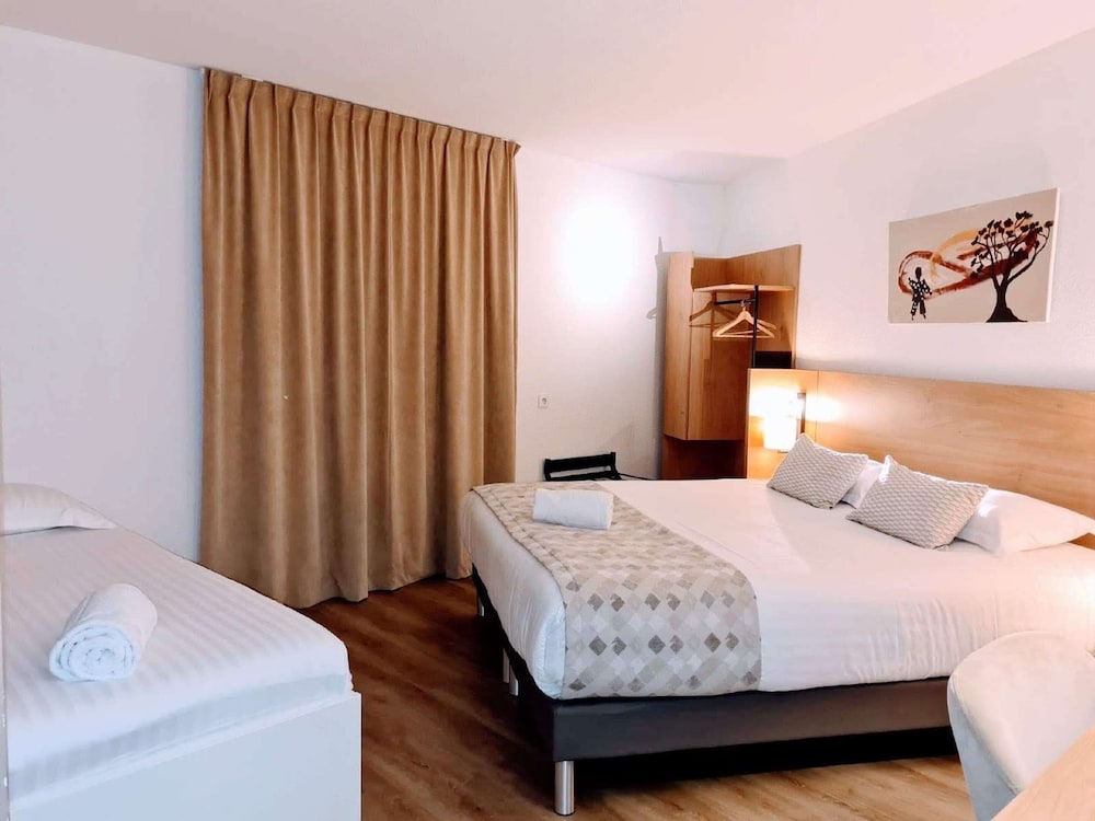 Superior Room, Multiple Beds, Non Smoking - Photo 1