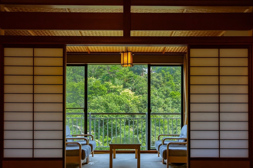 Standard Japanese-Style Room with Mountain View photo 2