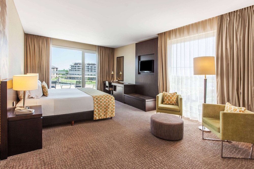 Suite photo 1