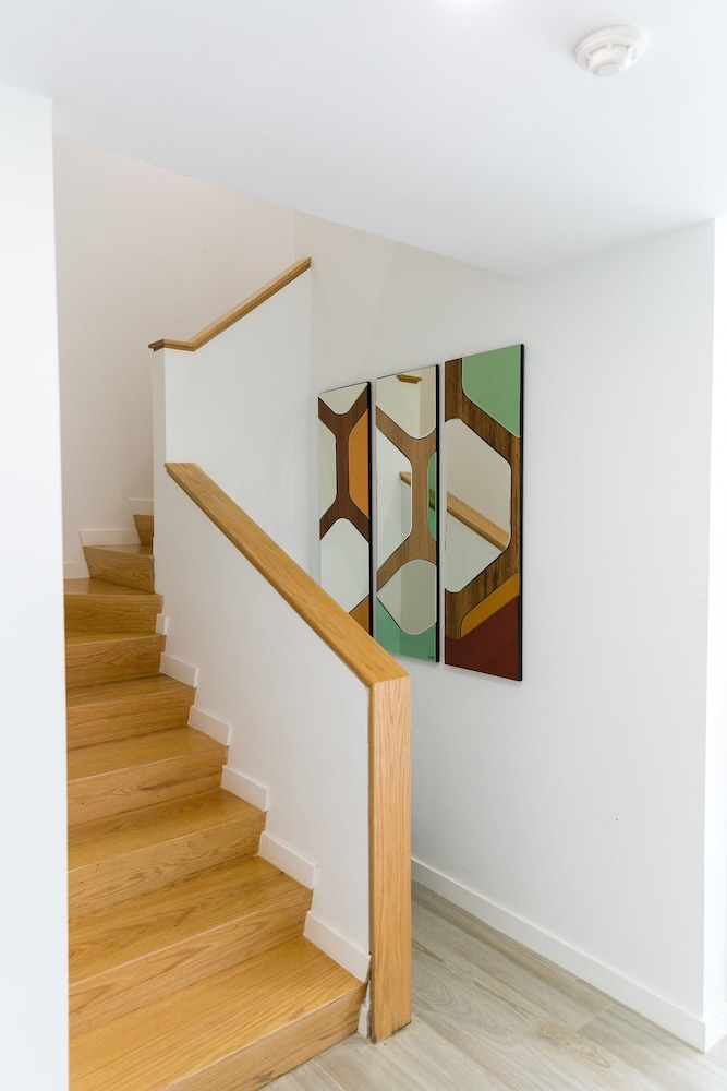 Family Townhome, 4 Bedrooms, Private Pool, Ocean View photo 2