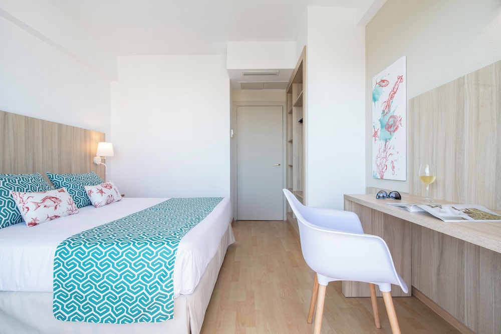 Double Room, Partial Ocean View - Photo 2