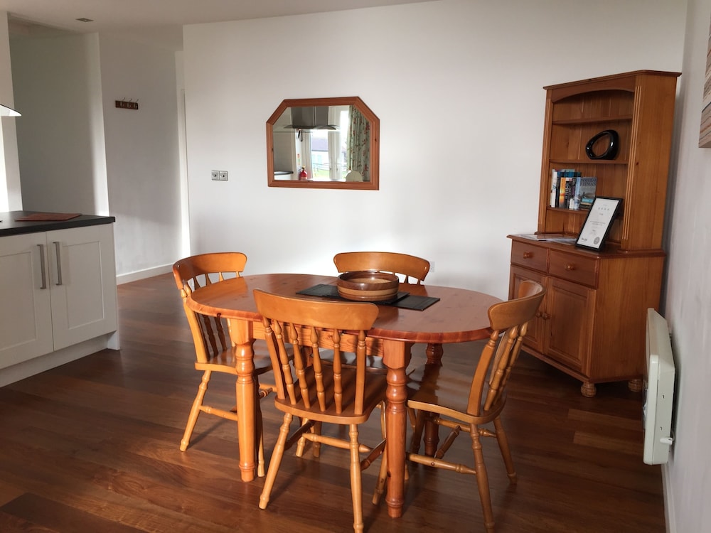 Luxury Cottage, 2 Bedrooms (2BEDTU48) photo 2