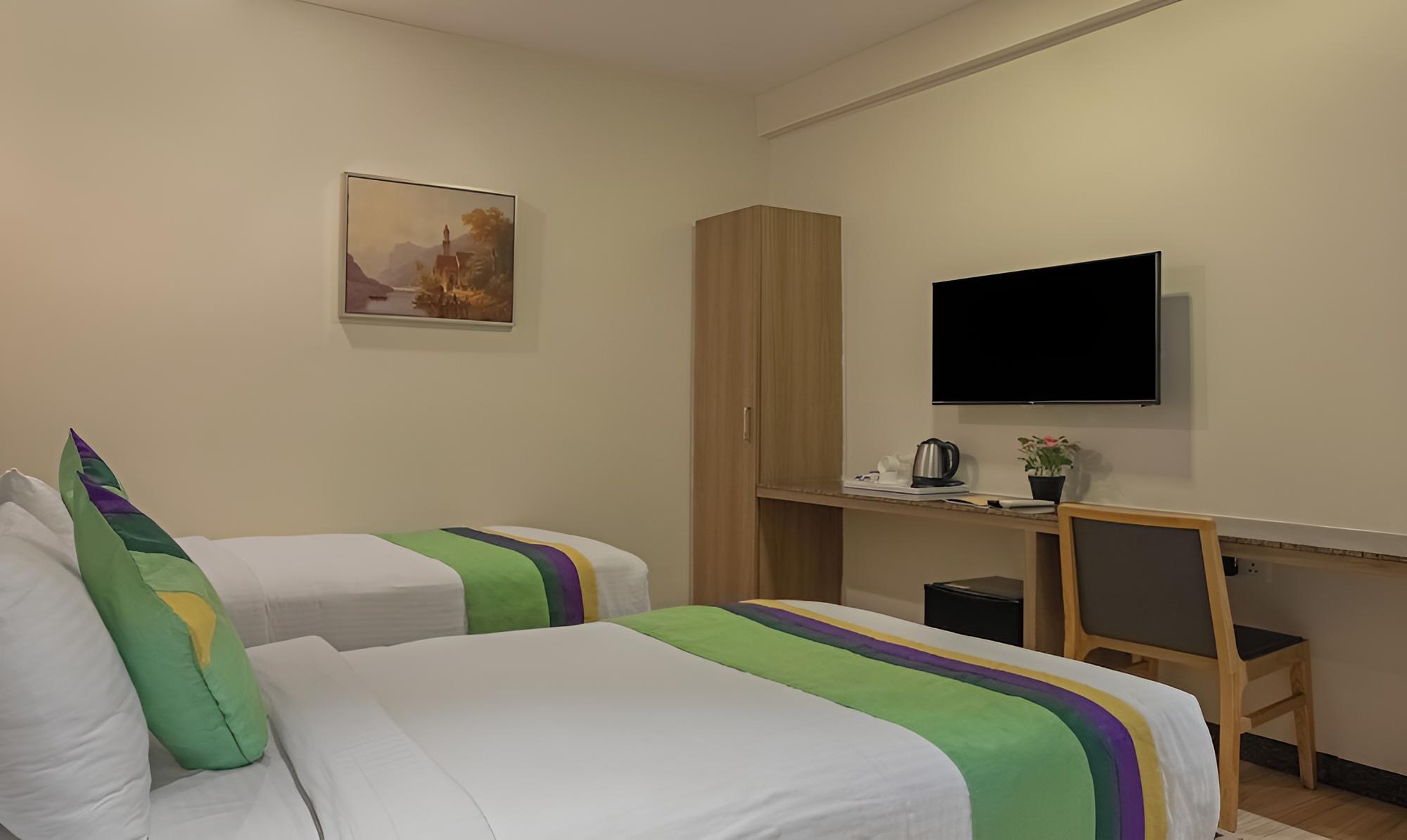 Deluxe Double Room photo 2