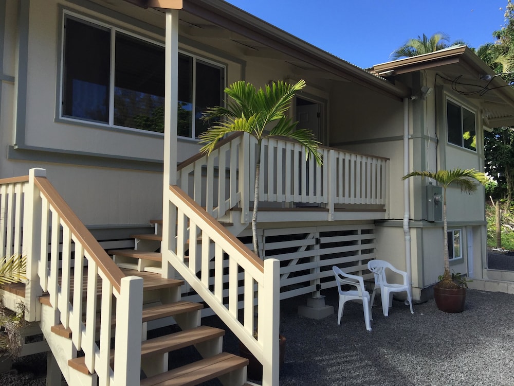 Family House, Private Bathroom, Lagoon View (Aaron's Beach House Priva) photo 2