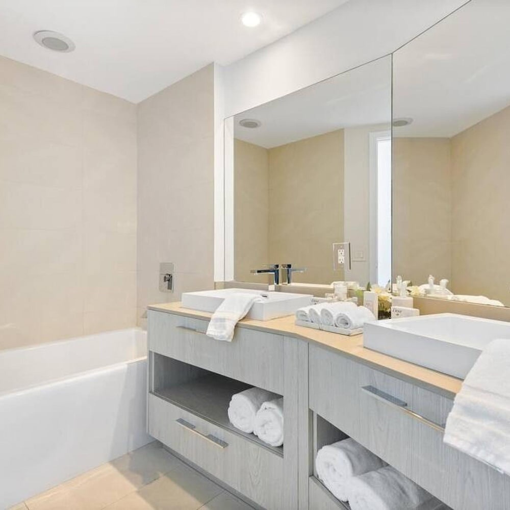 Oceanfront Bliss Pool Gym Direct Beach Access, 사진 40
