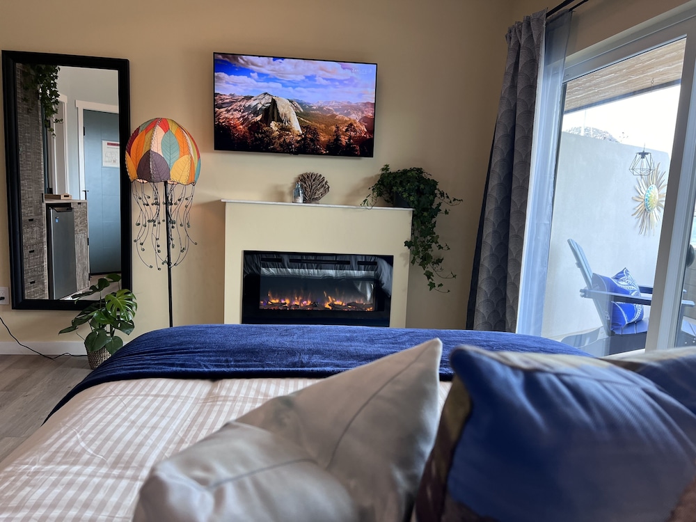 Premium Room, 1 Queen Bed, Balcony, Ocean View photo 2