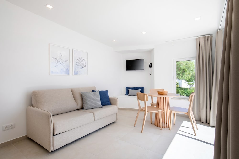 Standard Villa, 1 Bedroom, Terrace, Garden View - Photo 5