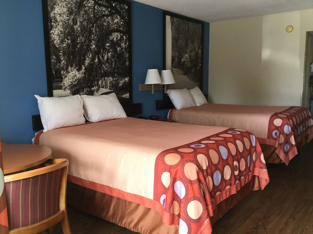 Double Room, 2 Double Beds