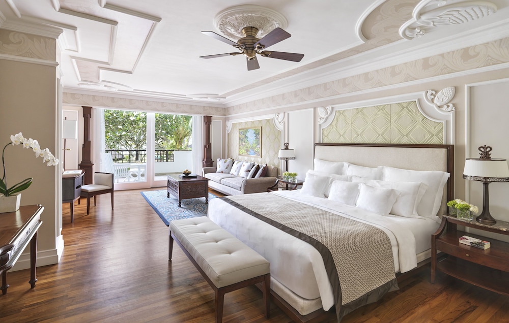 Club Suite, 1 King Bed, Club Lounge Access (Sanctuary) - Photo 4