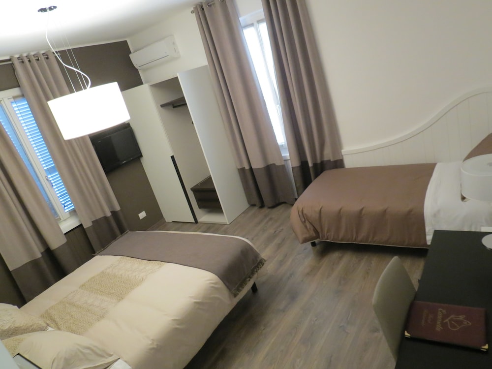 Basic Triple Room photo 1