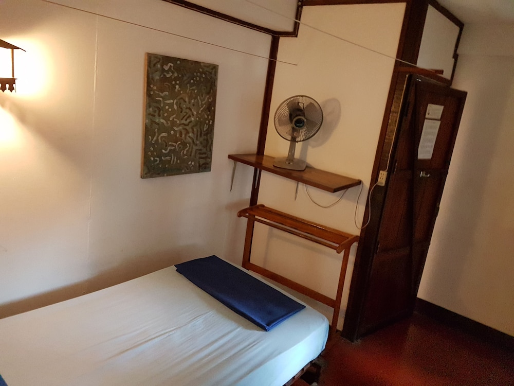 Single Room photo 2