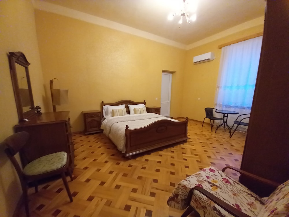 Deluxe Double Room, Private Bathroom photo 3