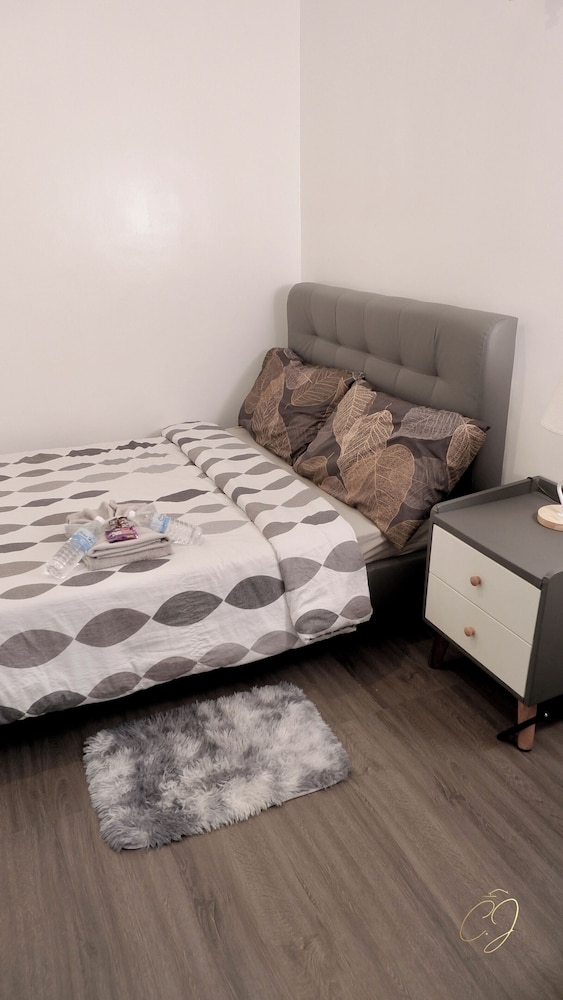 Premium Apartment, 2 Bedrooms, Pets Allowed, City View