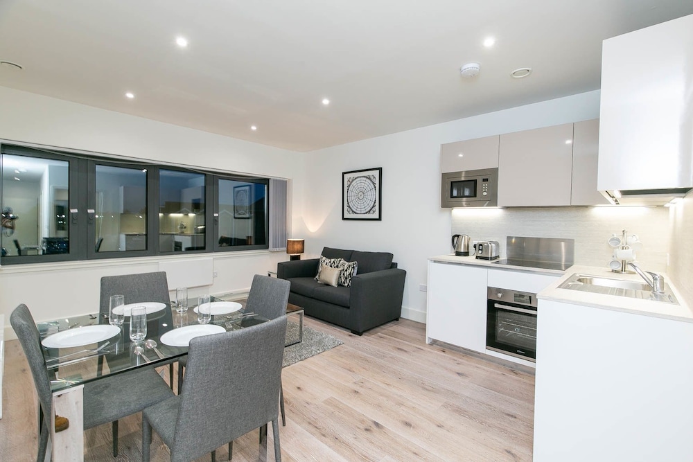 Deluxe Apartment, 1 Double Bed with Sofa bed, Accessible, Non Smoking photo 3