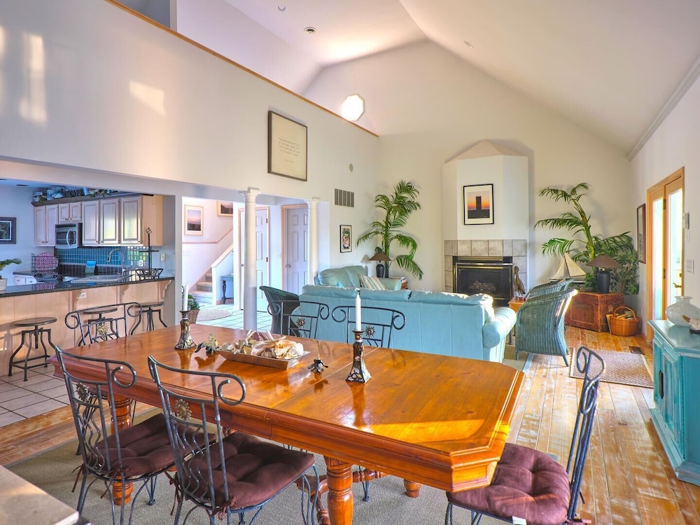 House, Multiple Beds, Pool Access, Garden View (HARBOR ROAD 17)