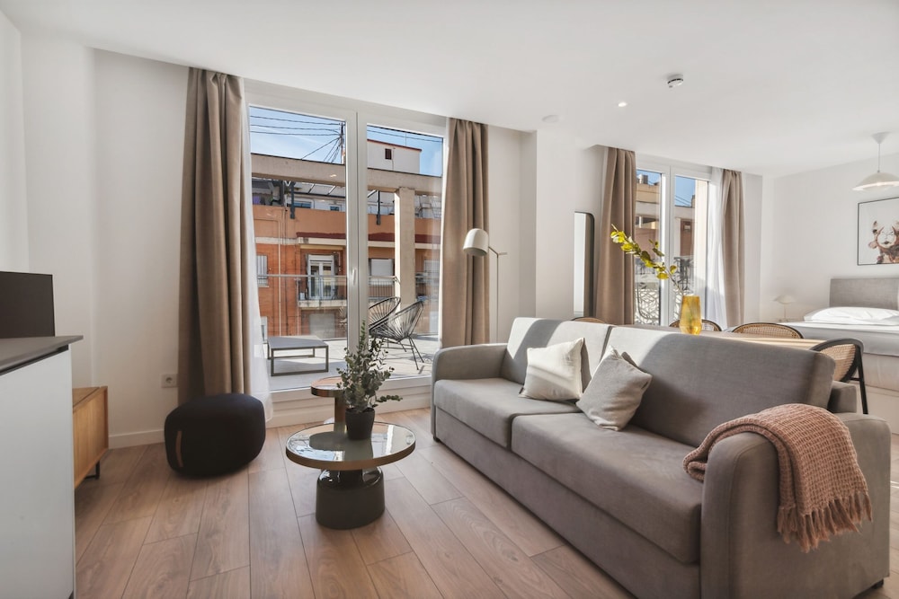 Apartamento estudio con sofá cama + terraza