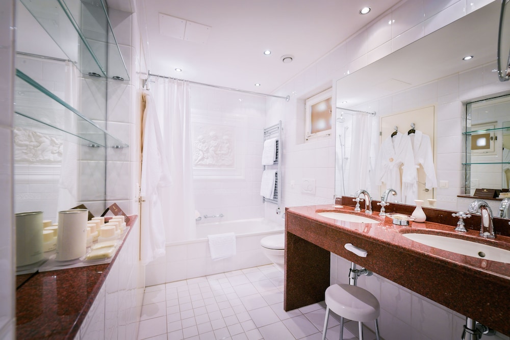 Junior Suite, Balcony (Classic) photo 3