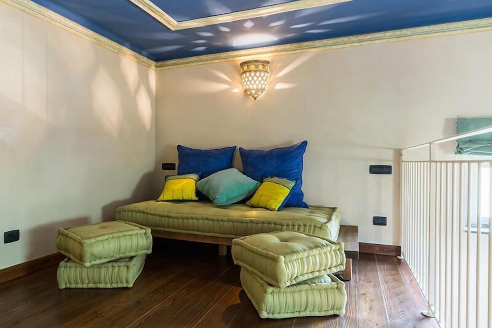 Deluxe Suite, 1 Queen Bed photo 2