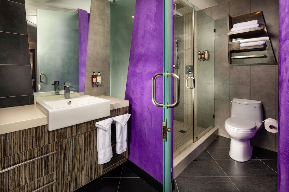 Deluxe Studio Suite