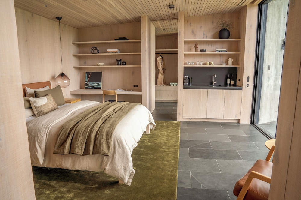 Luxury House photo 2