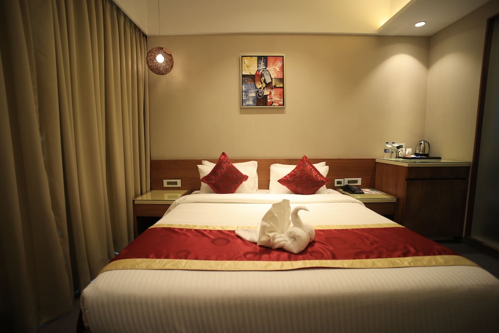 Deluxe Double Room - Photo 12